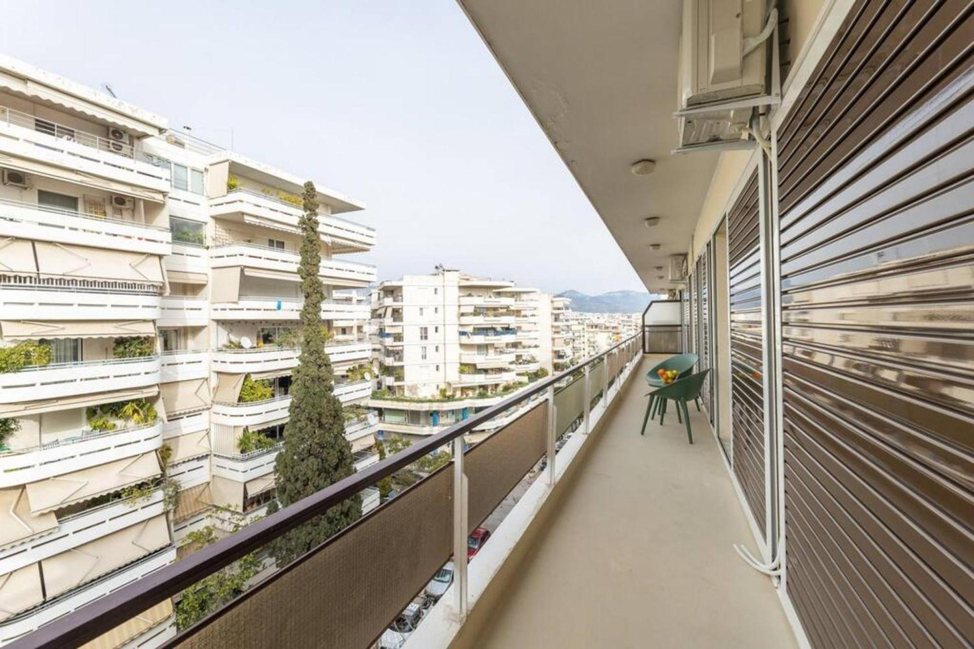 Amfitritis Family Lux Apartment At Palaio Faliro Atenas Exterior foto